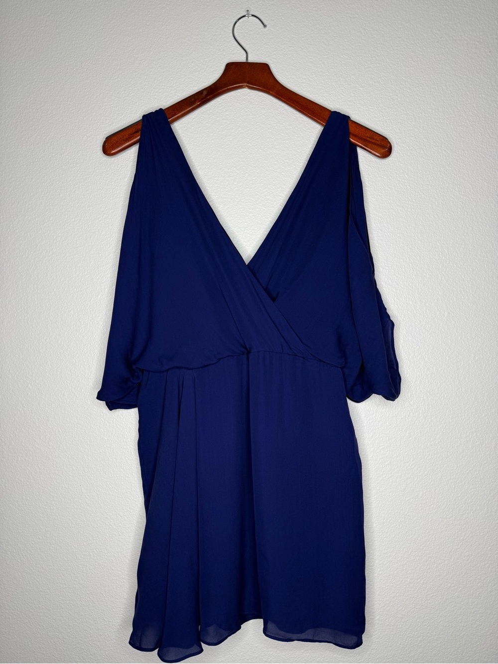 Haute Hippie Deep Blue V‑Neck Midi Dress 100% Silk